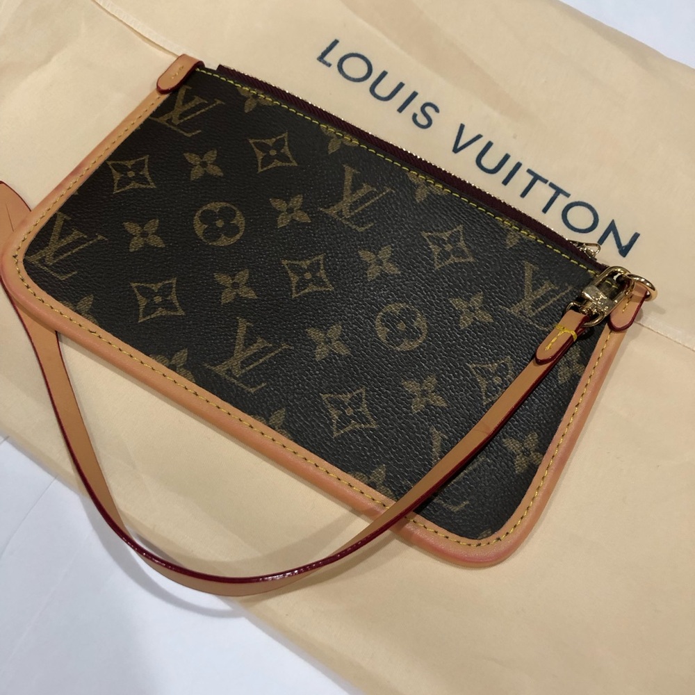 Fashion LV Monogram Zip Wristlet in Brown with Tan Trim - Picture 2 of 6